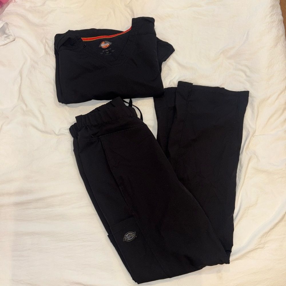 Dickies scrub set